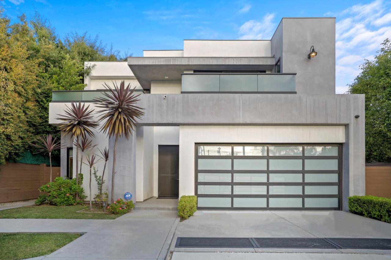 Crescent Heights Villa